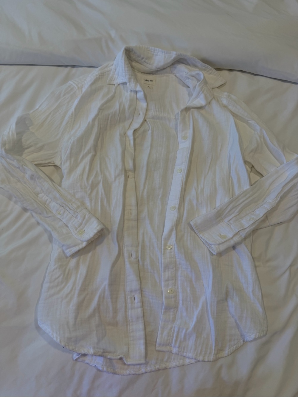 Wilfred White Casual Button-Down Shirt